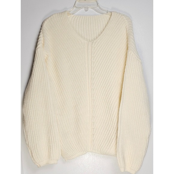 SHEIN Sweaters - SHEIN Cream Cable Knit V Neck Long Sleeve Sweater Women‎ Medium Oversized Cozy M